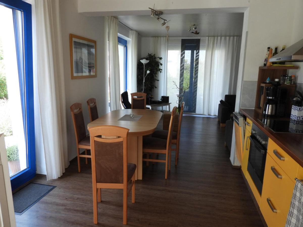 Bodden-Adler Villa Fuhlendorf  ภายนอก รูปภาพ