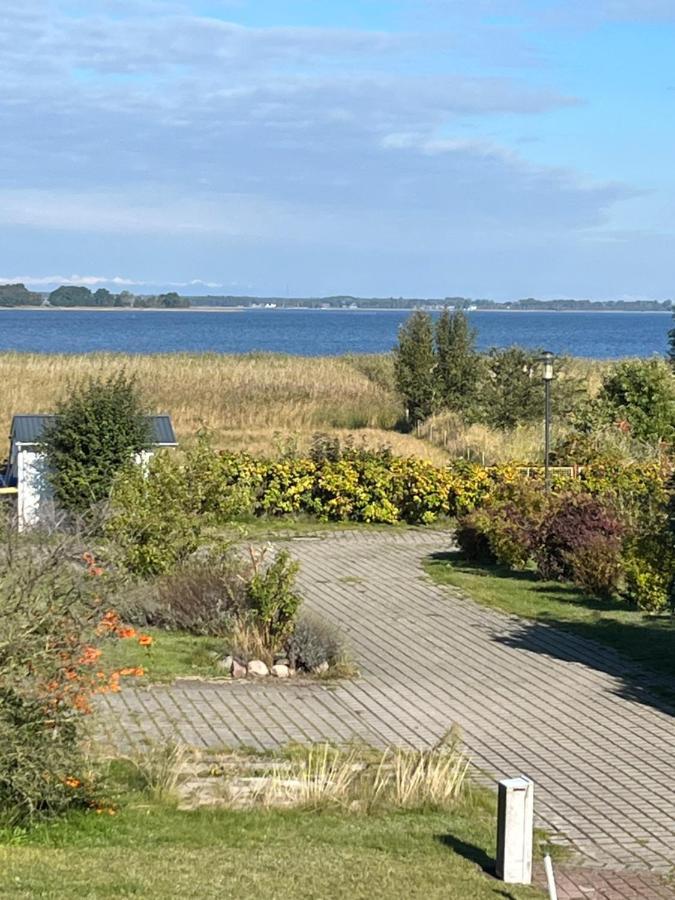 Bodden-Adler Villa Fuhlendorf  ภายนอก รูปภาพ